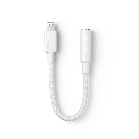 alogic-elements-pro-lightning-to-3-5-audio-adapter_5